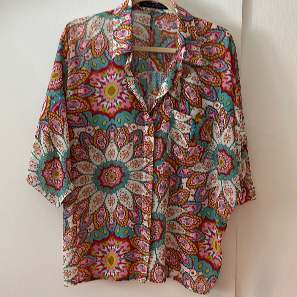 Rose & Olive L floral similar sheer button up blouse (tunic-like)